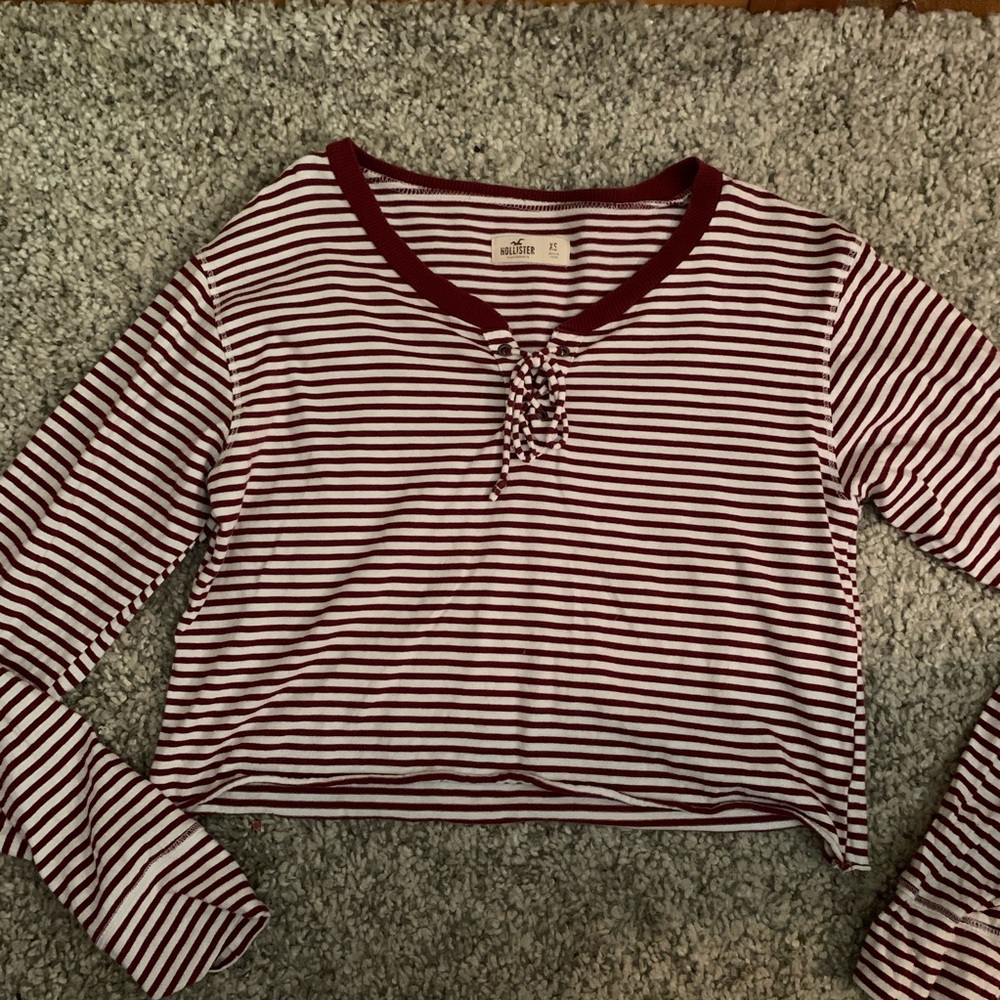 Maroon and white stripped cropped long sleeve